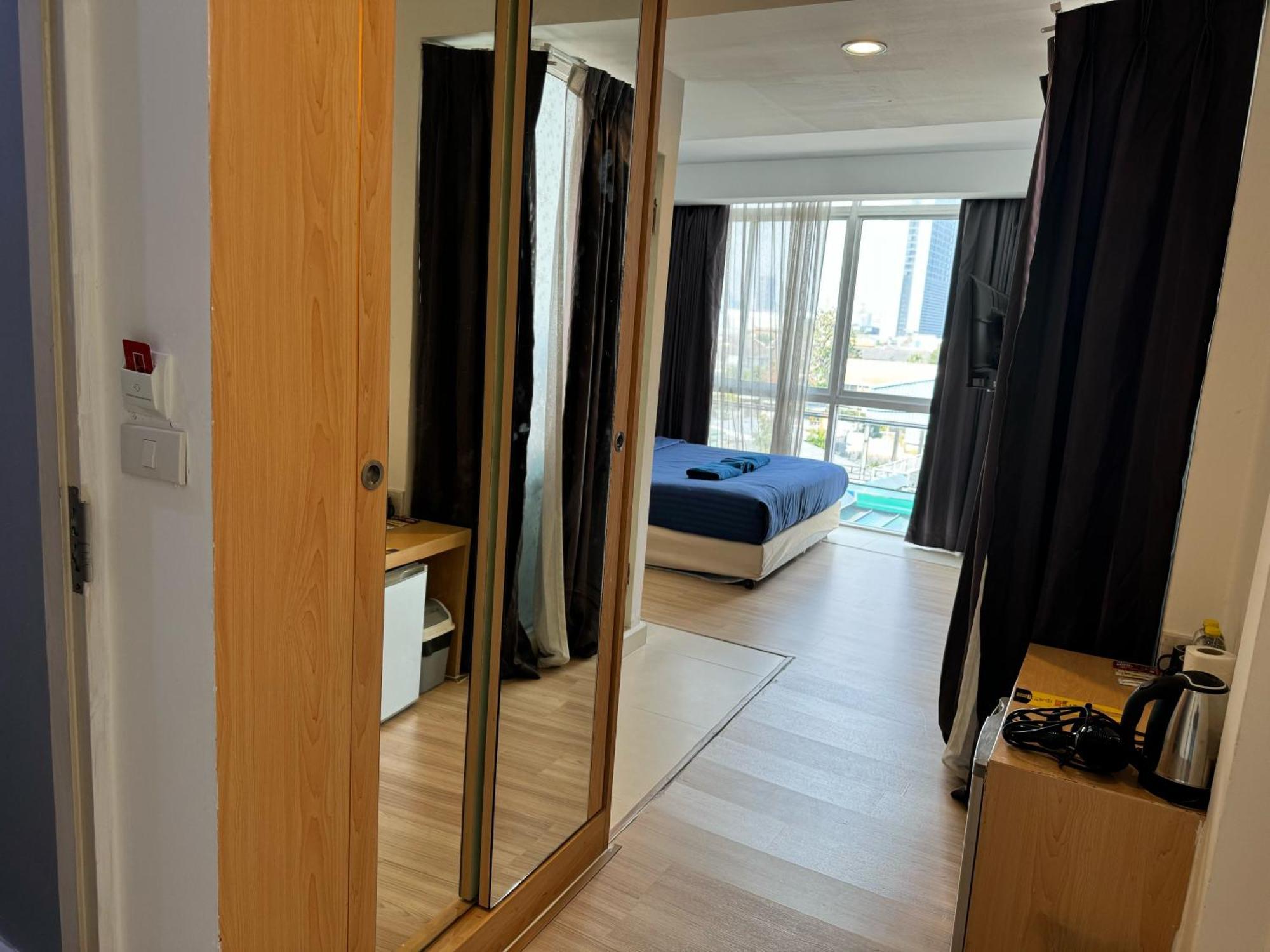 Gp House Express Sukhumvit 81 Hotel Bangkok Luaran gambar